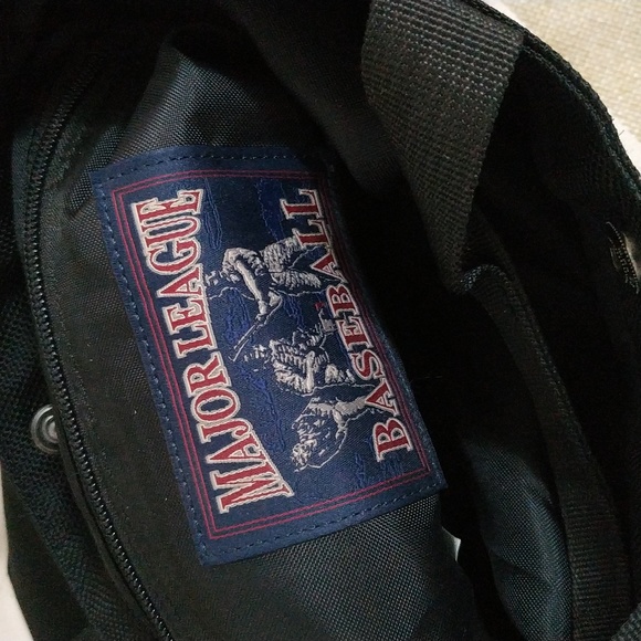 MLB Nylon Crossbody Tote bag - Picture 11 of 17